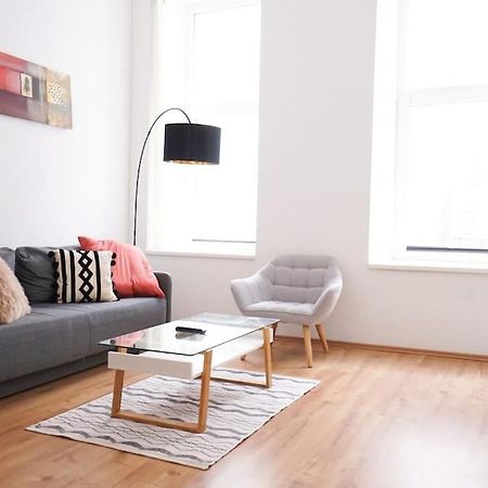 Modern Living In City Center - Fully Equipped Viena Exterior foto