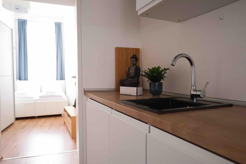 Modern Living In City Center - Fully Equipped Viena Exterior foto