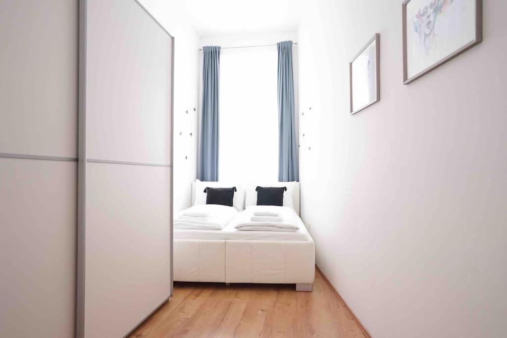 Modern Living In City Center - Fully Equipped Viena Exterior foto